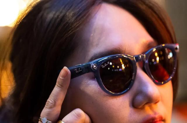 Meta's Groundbreaking 'Super-Sensing' AI Glasses Set to Redefine Wearable Technology